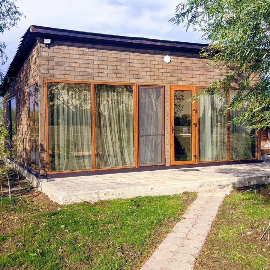 Villa Kambodzha Na Dynae Vylkove Exterior foto